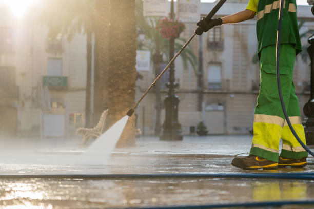 Best Deck Pressure Washing  in Watertown, WI